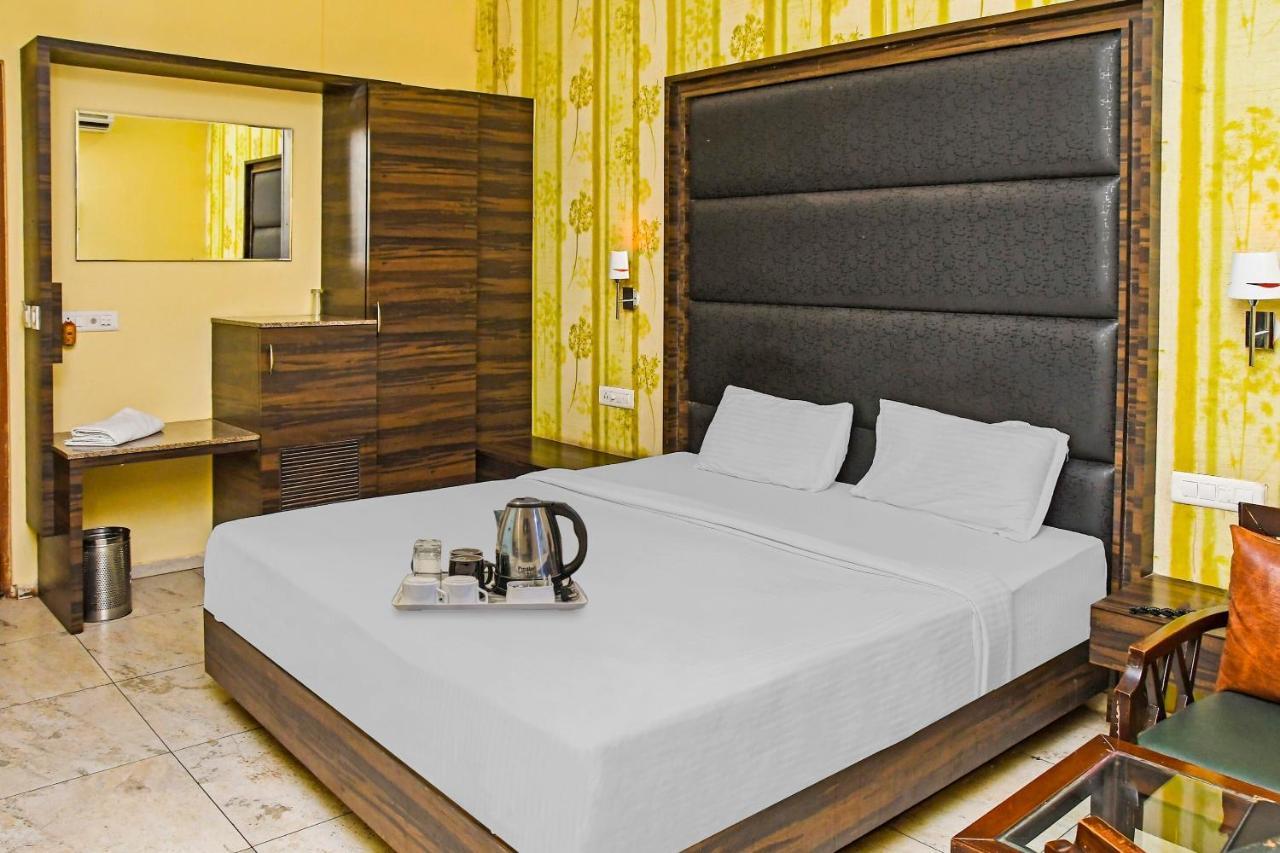Townhouse 900 Hotel Surya Palace Bhilai Esterno foto