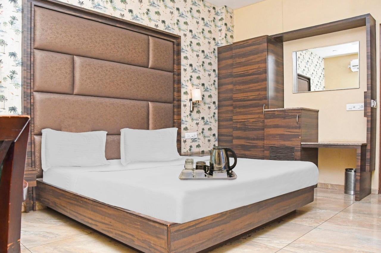 Townhouse 900 Hotel Surya Palace Bhilai Esterno foto