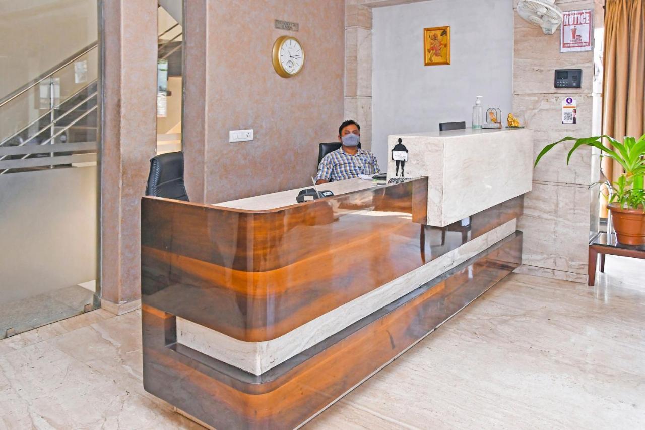 Townhouse 900 Hotel Surya Palace Bhilai Esterno foto