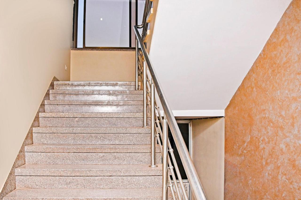 Townhouse 900 Hotel Surya Palace Bhilai Esterno foto