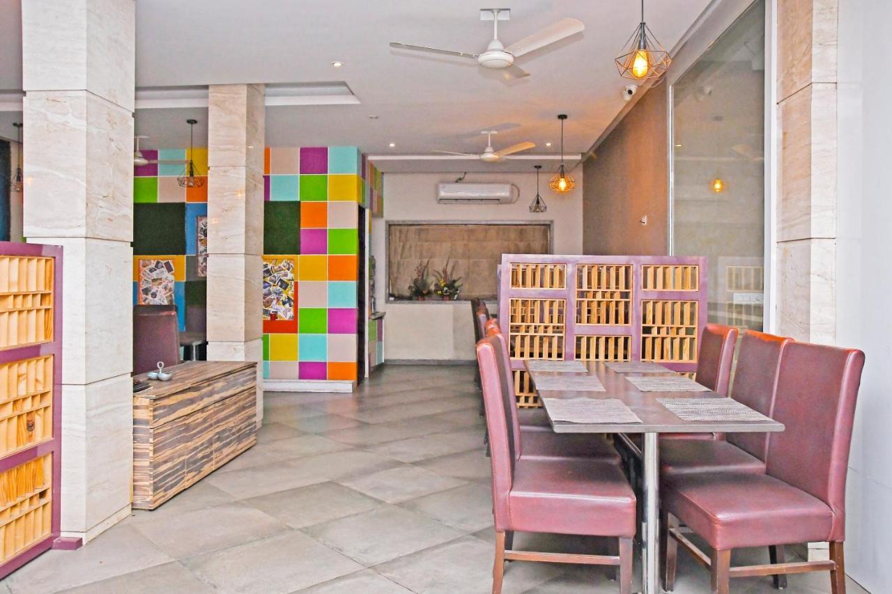 Townhouse 900 Hotel Surya Palace Bhilai Esterno foto