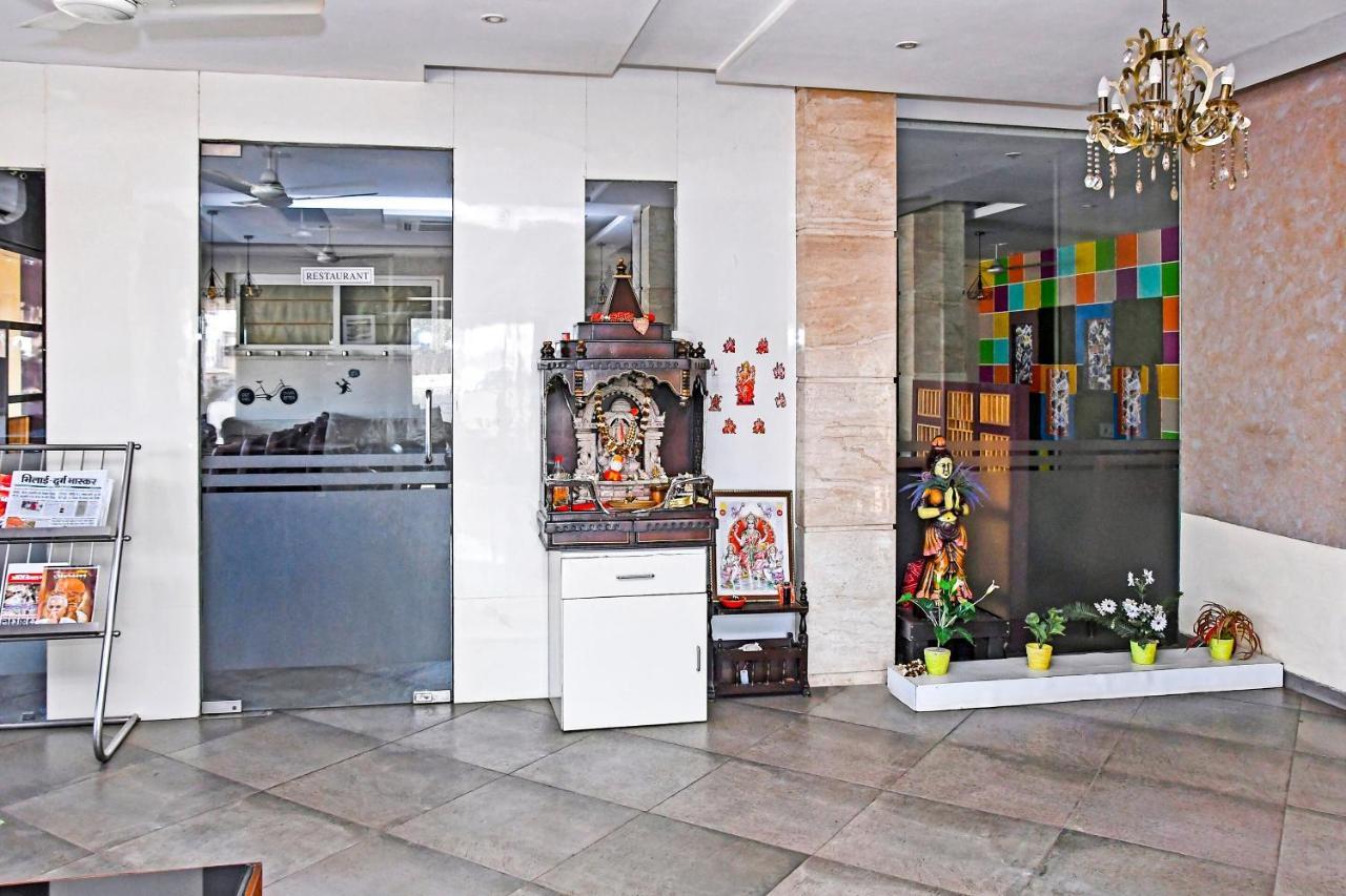 Townhouse 900 Hotel Surya Palace Bhilai Esterno foto