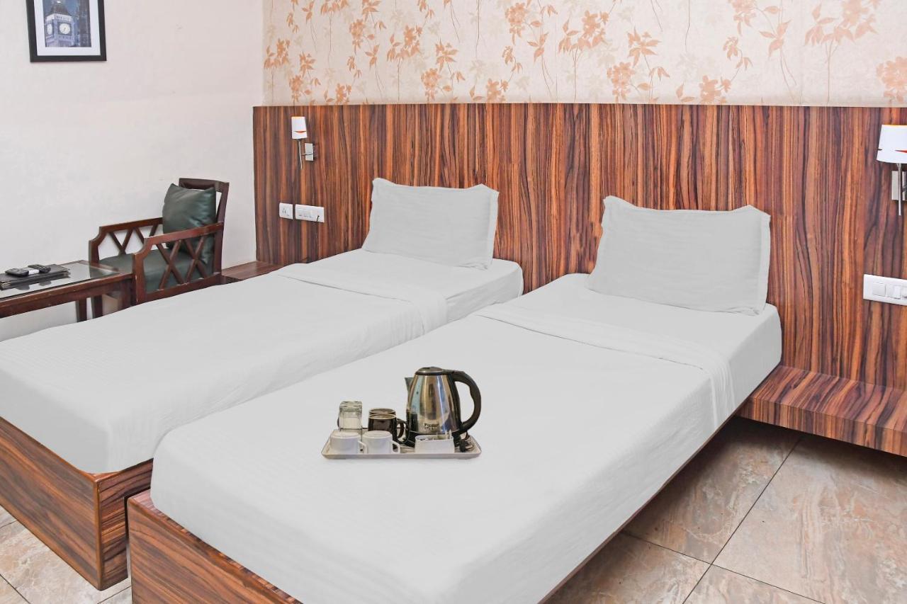 Townhouse 900 Hotel Surya Palace Bhilai Esterno foto